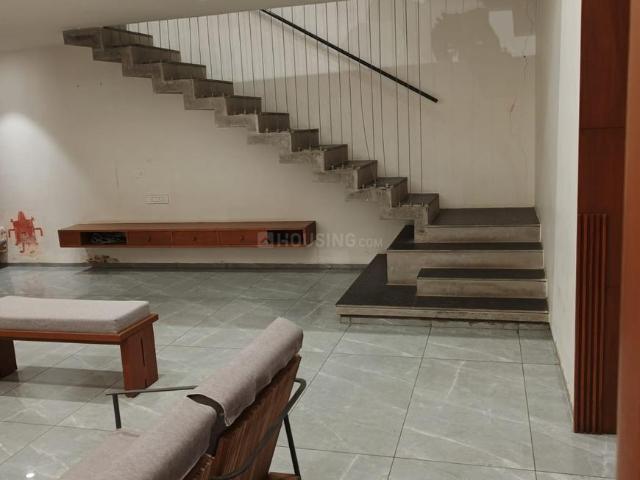 4 BHK Independent House in Shahibaug for resale Ahmedabad. The reference number is 20988463