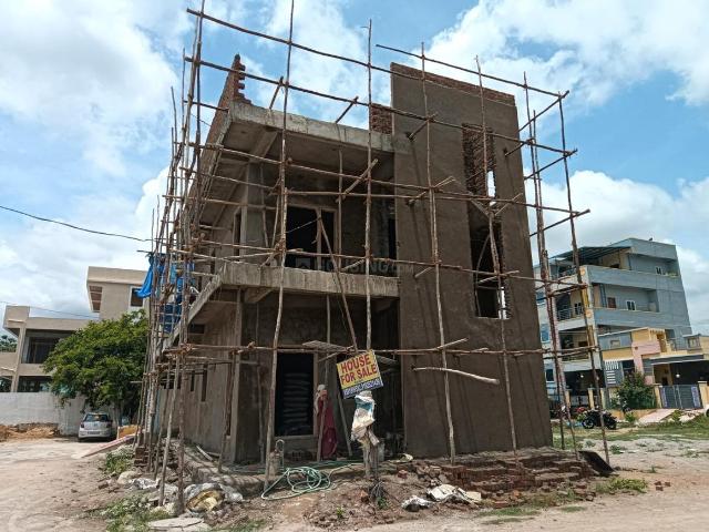 4 BHK Independent House in Shamirpet for resale Hyderabad. The reference number is 20805115