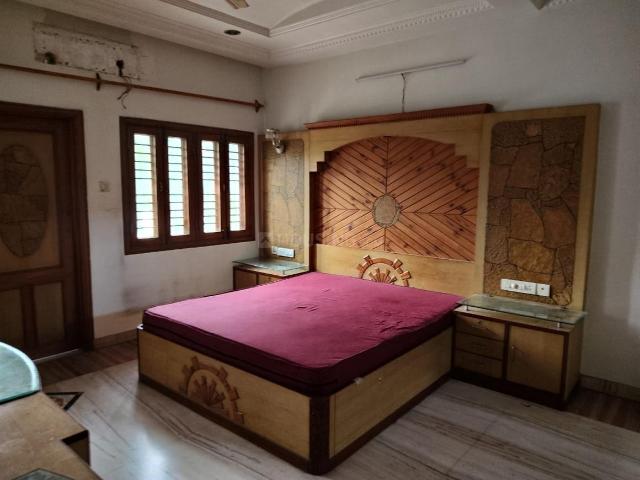 4 BHK Independent House in Shankar Nagar for rent Raipur. The reference number is 21370292