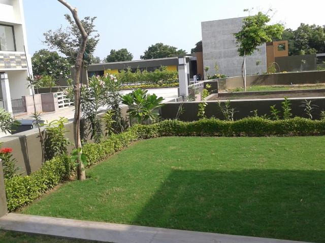 4 BHK Independent House in Shantipura for resale Ahmedabad. The reference number is 21204685