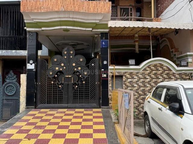 4 BHK Independent House in Shastri Nagar for resale Meerut. The reference number is 18083870