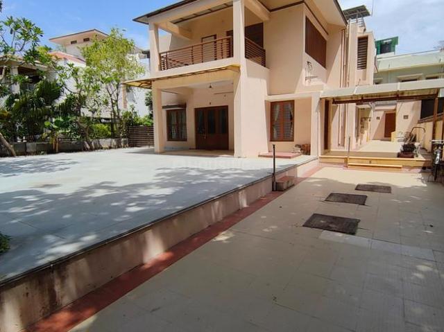 4 BHK Independent House in Shela for rent Ahmedabad. The reference number is 20944626