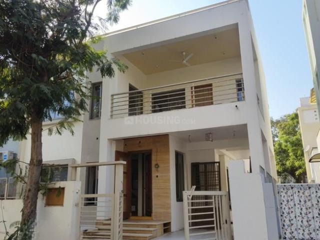 4 BHK Independent House in Shela for resale Ahmedabad. The reference number is 19920327