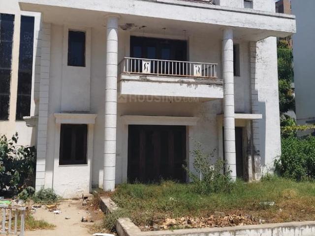 4 BHK Independent House in Shela for resale Ahmedabad. The reference number is 20238402