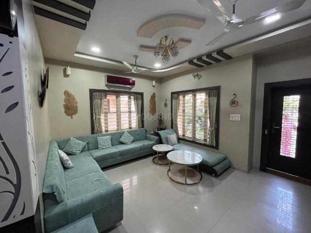 4 BHK Independent House in Sola for resale Ahmedabad. The reference number is 20727593