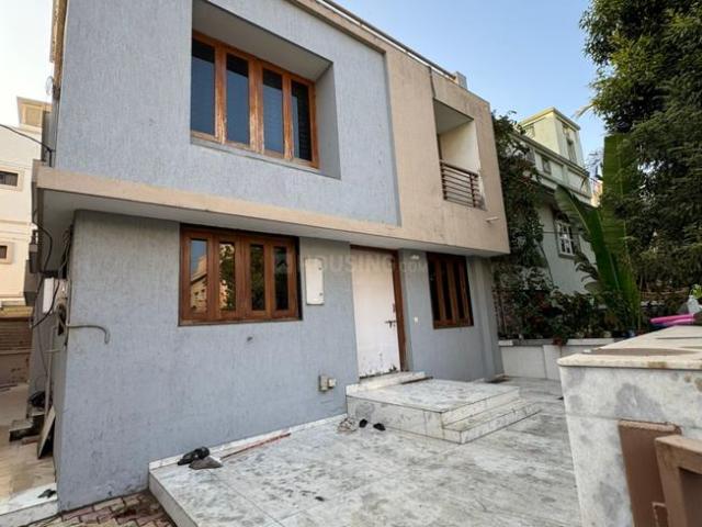 4 BHK Independent House in South Bopal for resale Ahmedabad. The reference number is 19394453