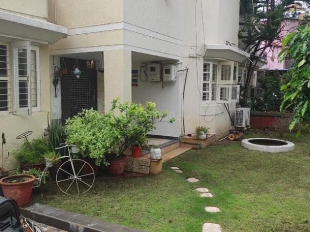 4 BHK Independent House in South Bopal for resale Ahmedabad. The reference number is 19394506