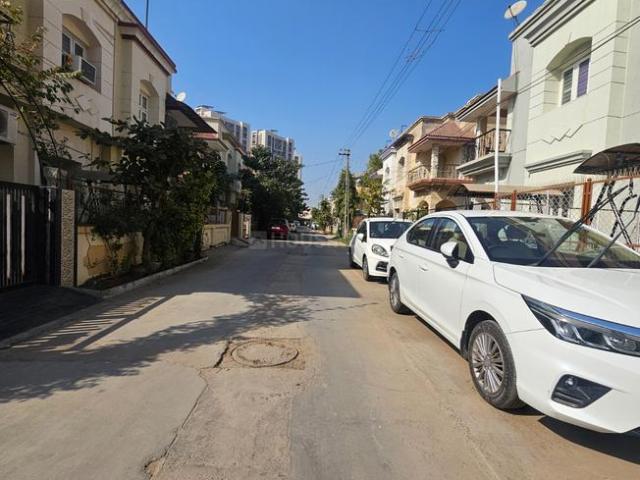 4 BHK Independent House in South Bopal for resale Ahmedabad. The reference number is 20246018