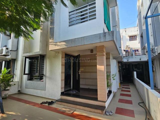 4 BHK Independent House in South Bopal for resale Ahmedabad. The reference number is 20740004