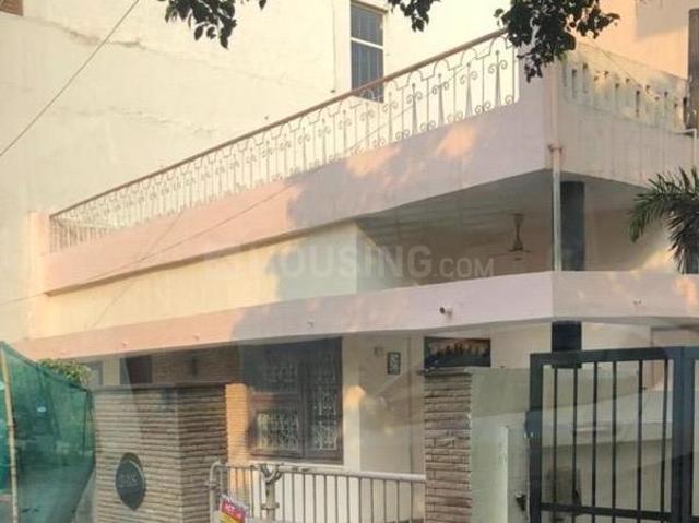 4 BHK Independent House in South Extension I for resale New Delhi. The reference number is 19904197