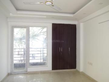 4 BHK Independent House in South Extension II for resale New Delhi. The reference number is 19500740