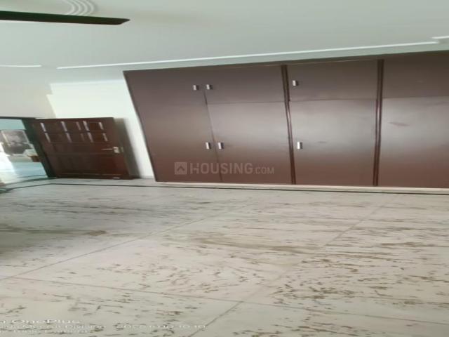 4 BHK Independent House in Swarn Nagari for resale Greater Noida. The reference number is 21063154