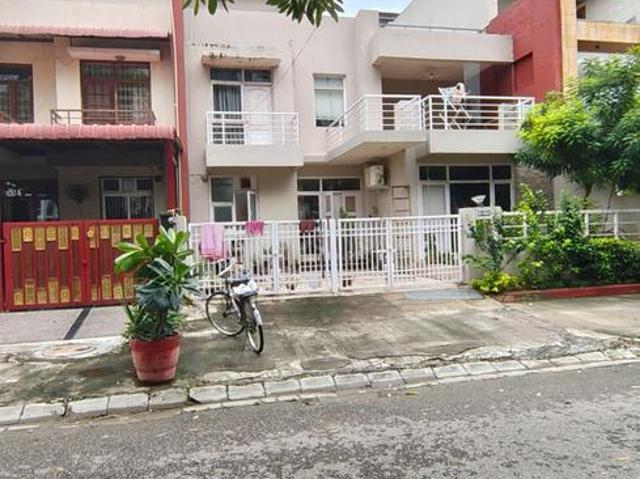 4 BHK Independent House in Sushant Golf City for rent Lucknow. The reference number is 21048221