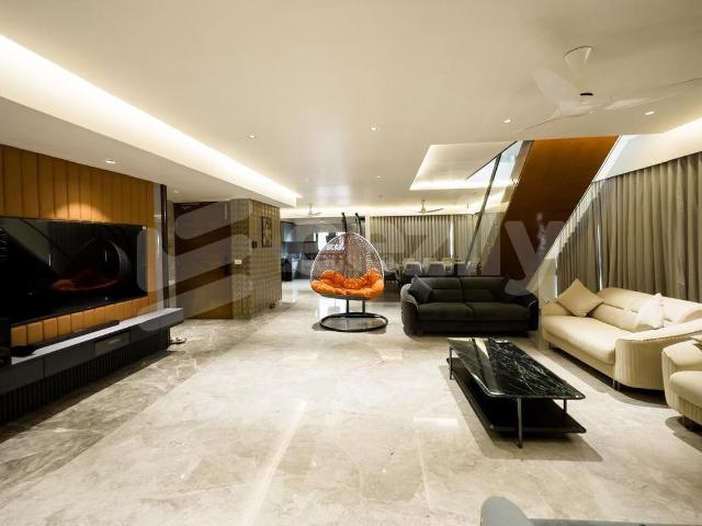 4 BHK Apartment in Ambli for resale Ahmedabad. The reference number is 20996176