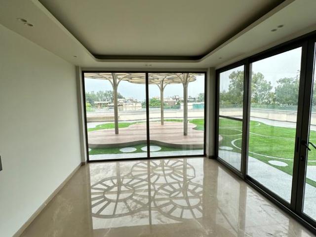 4 BHK Penthouse in Greater Kailash II for resale New Delhi. The reference number is 21012090