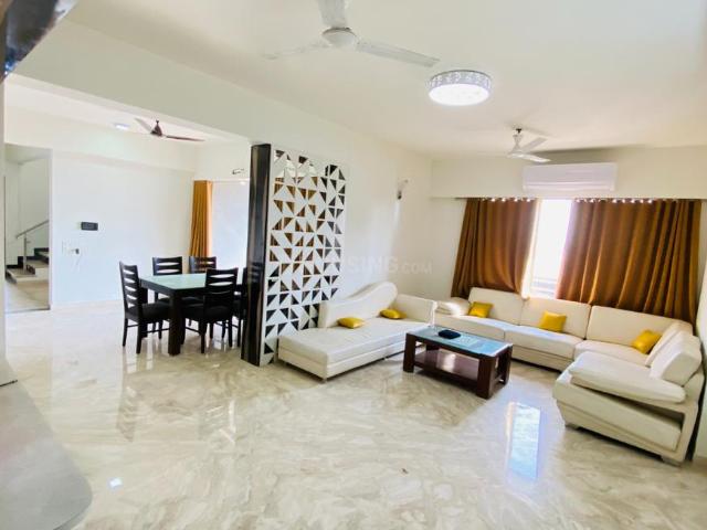 4 BHK Penthouse in Jodhpur for rent Ahmedabad. The reference number is 17766974