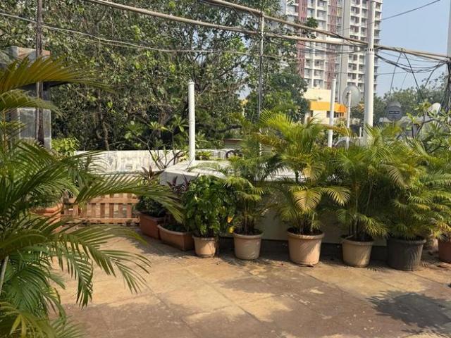 4 BHK Penthouse in Mahim for rent Mumbai. The reference number is 21226470