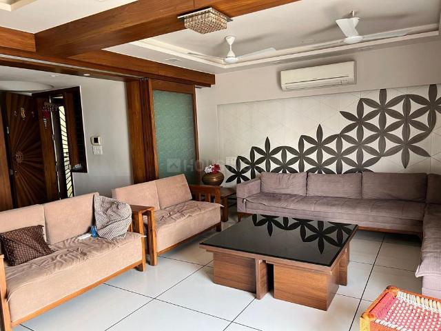 4 BHK Penthouse in Sola for rent Ahmedabad. The reference number is 21180639