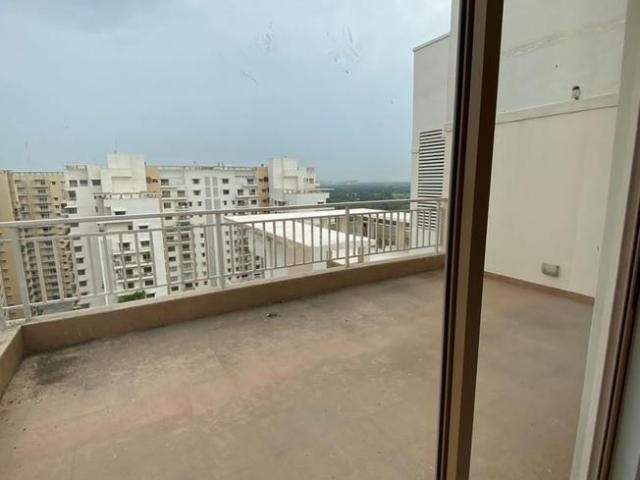 4 BHK Penthouse in Shantigram for rent Ahmedabad. The reference number is 21335555