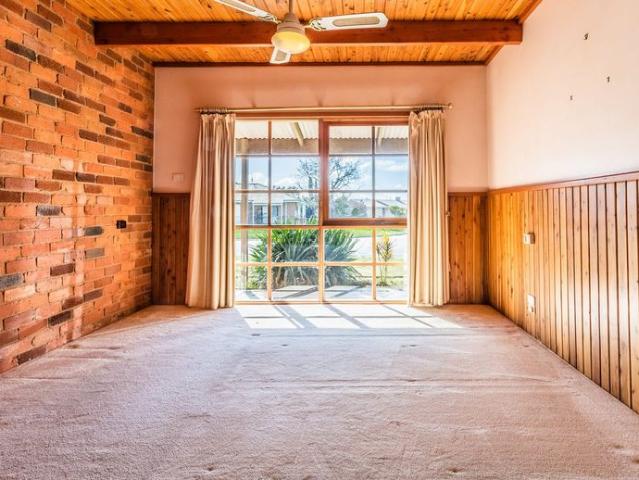 4 BR Family Living with Rustic Charm