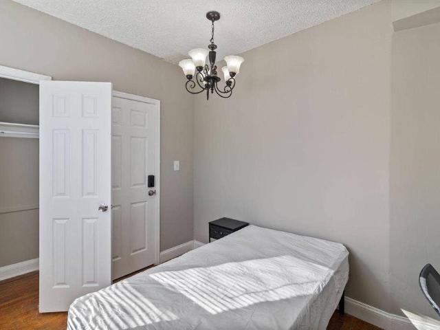 5 BR in Baltimore