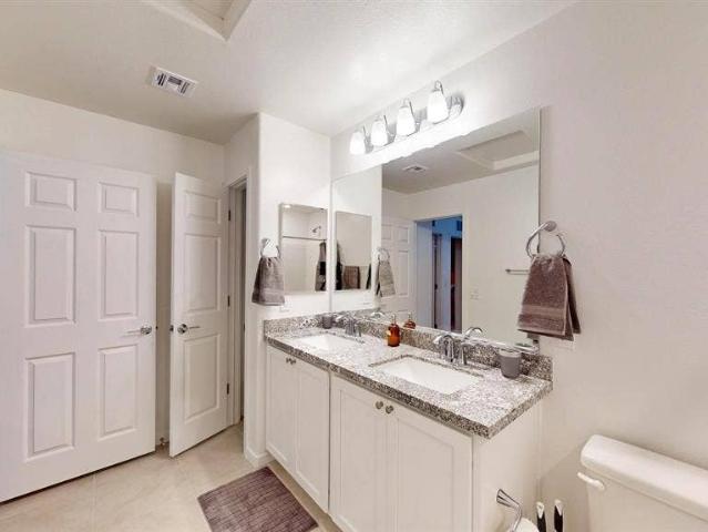 4 BR in Las Vegas