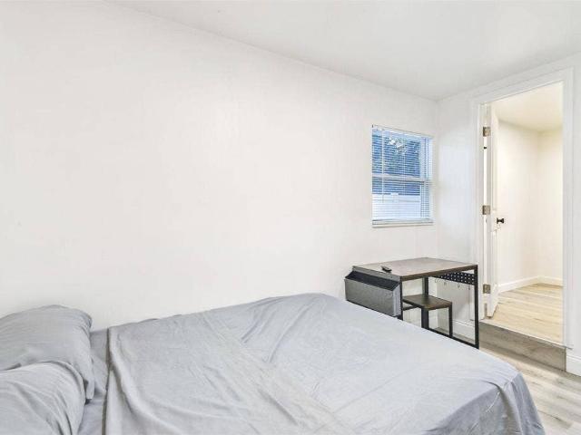 4 BR in St. Petersburg