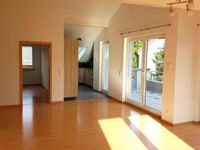 4 BR Loft. Beautiful view. Prime location. 3 min. Panzer, 10 min