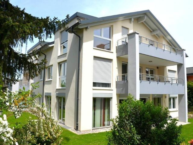 4 BR Loft. Beautiful view. Prime location. 3 min. Panzer, 10 min. Patch