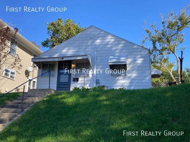 4 BR, 1.5 BA Apartment 1018 Holly Avenue, Dayton, OH 45410