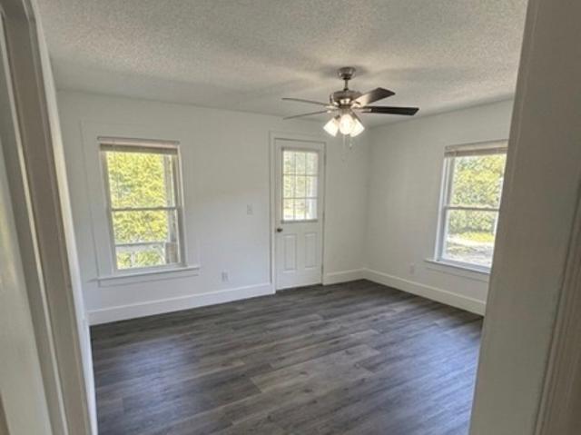 4 BR, 1.5 BA Apartment 21 Spring Street, Unit 2, Pittsfield, MA 01201