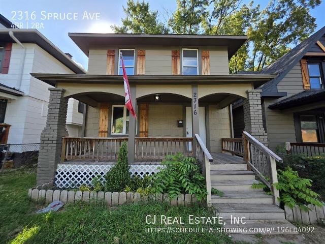 4 BR, 1.5 BA Apartment 2316 Spruce Ave, Kansas City, MO 64127
