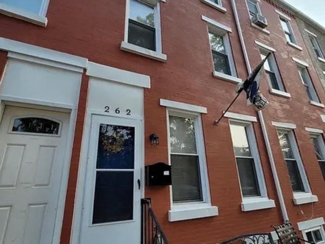 4 BR, 1.5 BA Apartment 262 Minor St, Unit 1, Norristown, PA 19401