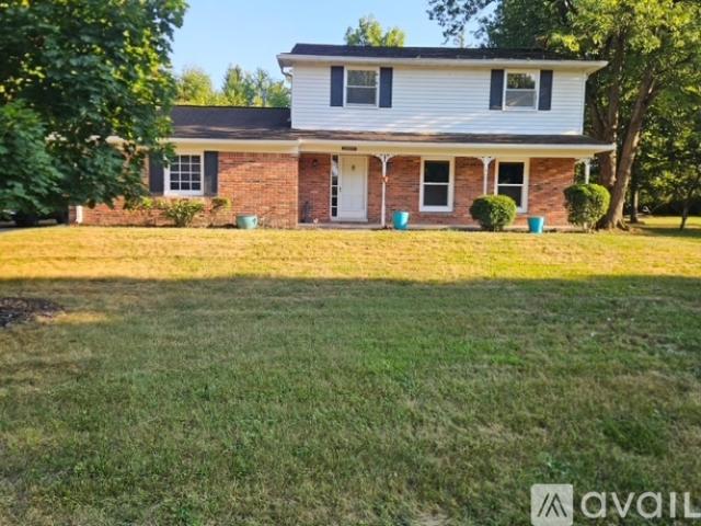 4 BR, 1.5 BA Apartment 35241 Caryn Street, Farmington Hills, MI 48331