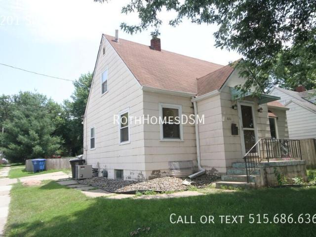 4 BR, 1.5 BA Apartment 4201 SW 9th St, Des Moines, IA 50315