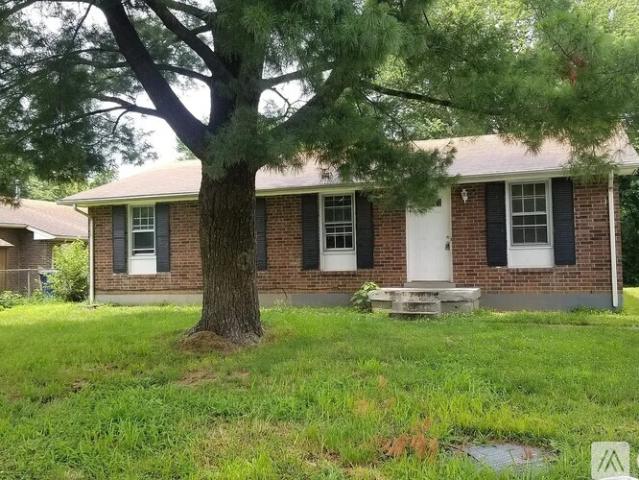 4 BR, 1.5 BA Apartment 4903 De Priest Ct, Louisville, KY 40218