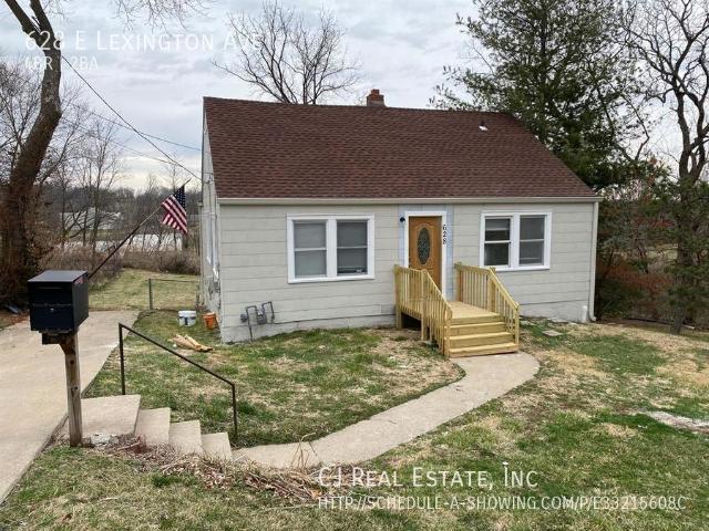 4 BR, 1.5 BA Apartment 628 E Lexington Ave, Independence, MO 64050