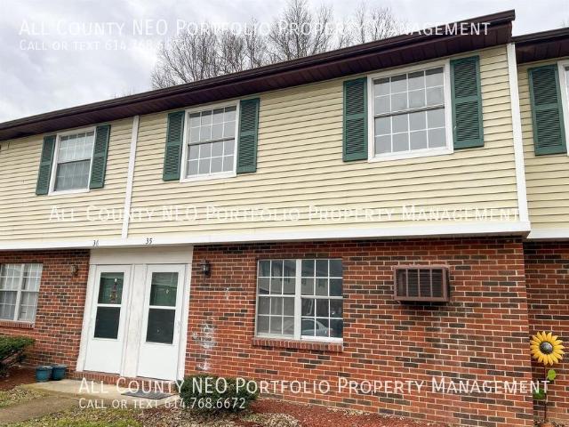 4 BR, 1.5 BA Apartment 935 S Court St Circleville, OH 43113