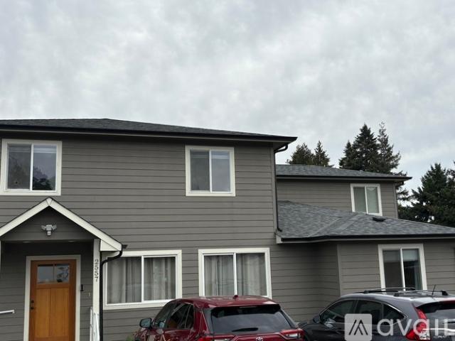 4 BR, 1.8 BA Apartment 2557 Cordell St, Unit 1, Wenatchee, WA 98801
