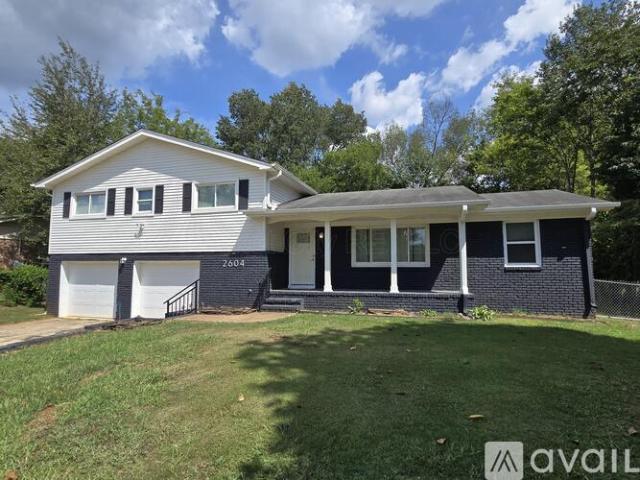 4 BR, 2 BA Apartment 2604 Rita Lane Northwest, Huntsville, AL 35810