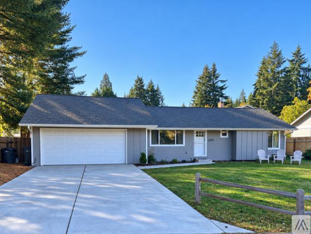 4 BR, 1.8 BA Apartment 680 NE Conifer Dr, Bremerton, WA 98311
