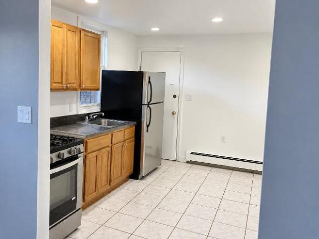 4 Br, 1 bath, Condo 402 S 15th St