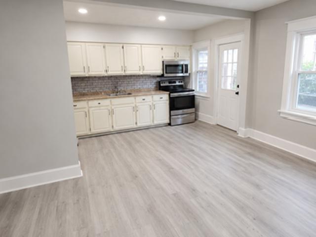 4 BR, 1 BA Apartment 1429 Naudain St, Harrisburg, PA 17104