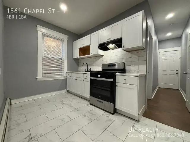 4 BR, 1 BA Apartment 1561 Chapel St, New Haven, CT 06511