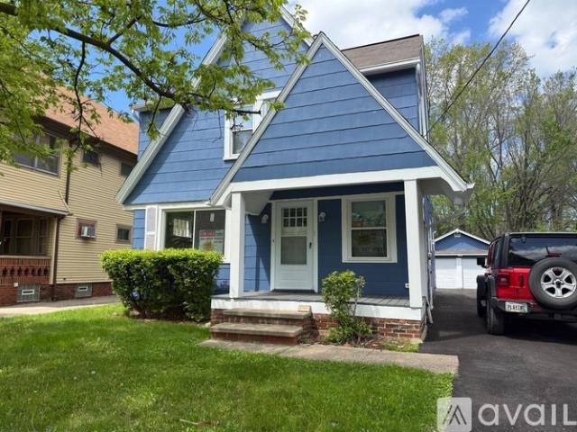 4 BR, 1 BA Apartment 17901 Delavan Avenue, Cleveland, OH 44119