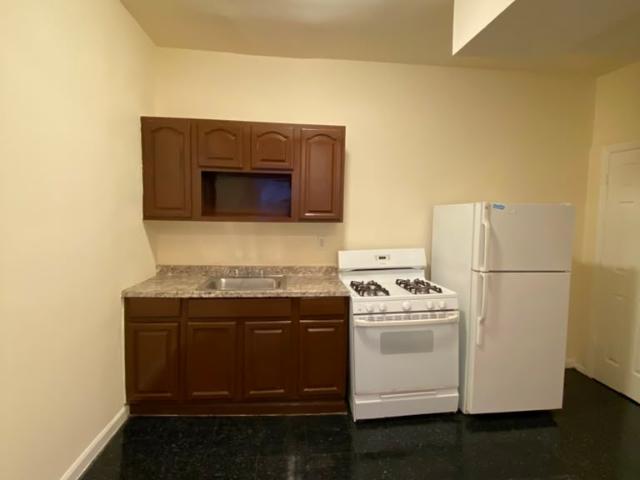 4 BR, 1 BA Apartment 19 Lawrence St, Yonkers, NY 10705