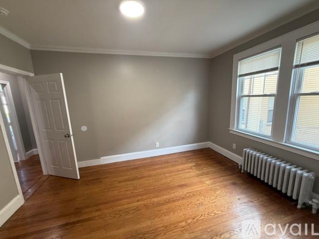 4 BR, 1 BA Apartment 102 Thomaston Street, Hartford, CT 06112