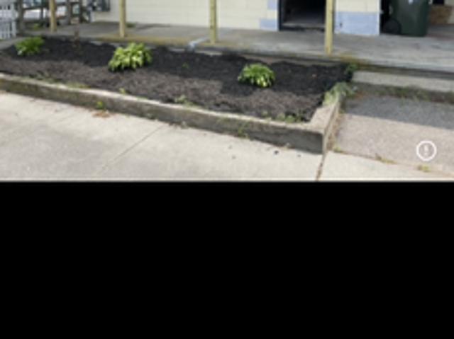 4 BR, 1 BA Apartment 105 Central Avenue, Norwich, CT 06360