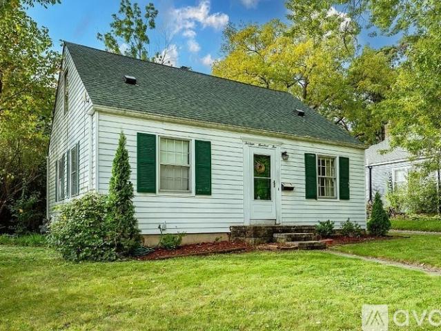 4 BR, 1 BA Apartment 1305 Collegewood St, Unit Rooms for rent, Ypsilanti, MI 48197
