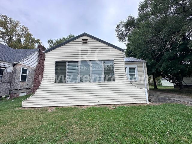 4 BR, 1 BA Apartment 1317 Grant, Danville, IL 61832